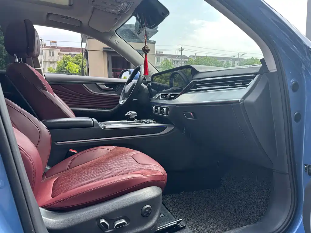 Hongqi HS5 2023 2.0T Pro