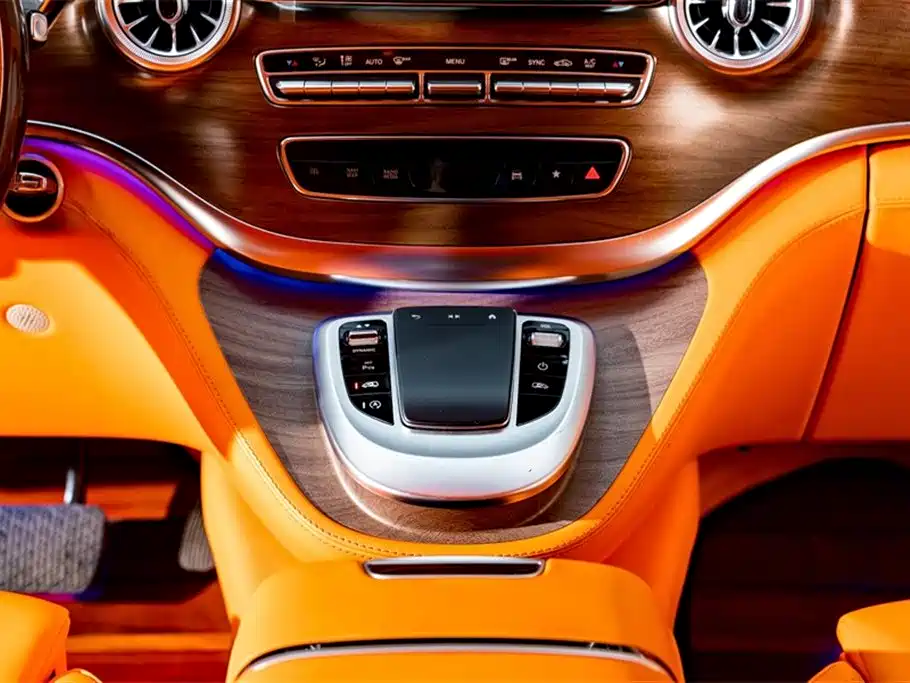 MERCEDES-BENZ V CLASS