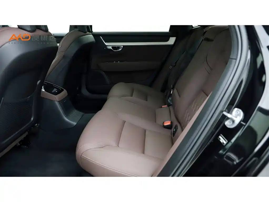 VOLVO S90 PLUG IN HYBRID