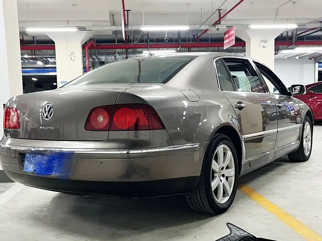 Volkswagen Phaeton — миниатюра 6
