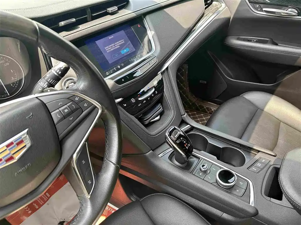 Cadillac XT5 — миниатюра 13