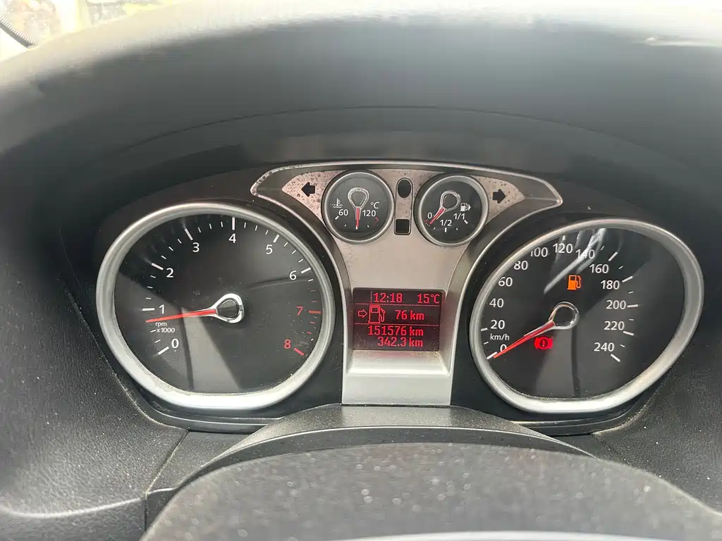 Ford Focus Hatchback Classic 1.8L Auto Basic Type, фото 8