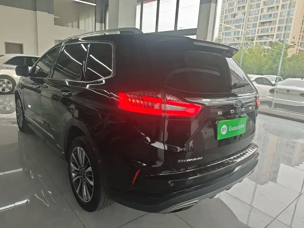 Ford Edge — миниатюра 5