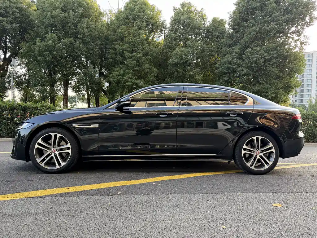 Jaguar XEL 2023 2.0T 250PS R-DYNAMIC S Sport