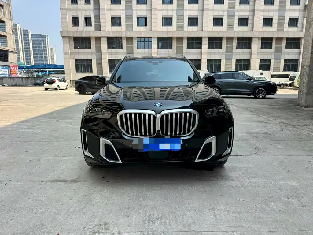 BMW X5 2023 xDrive 30Li Premium M Sport