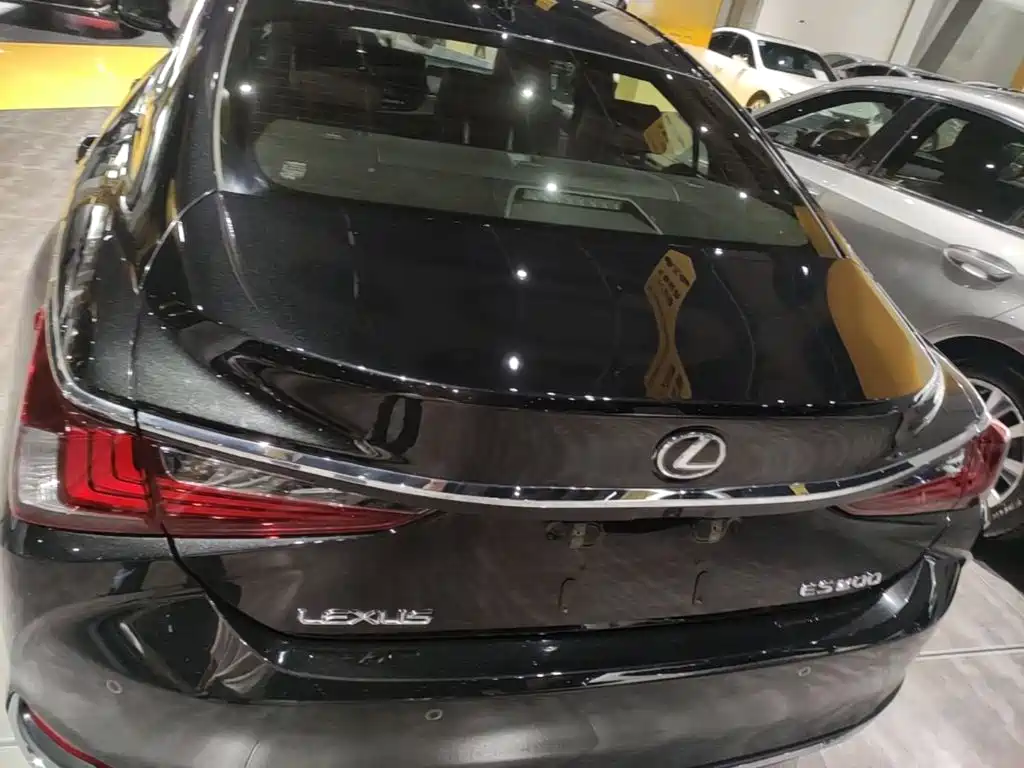 Lexus ES — миниатюра 19