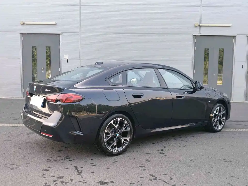 BMW 2 Series — миниатюра 3