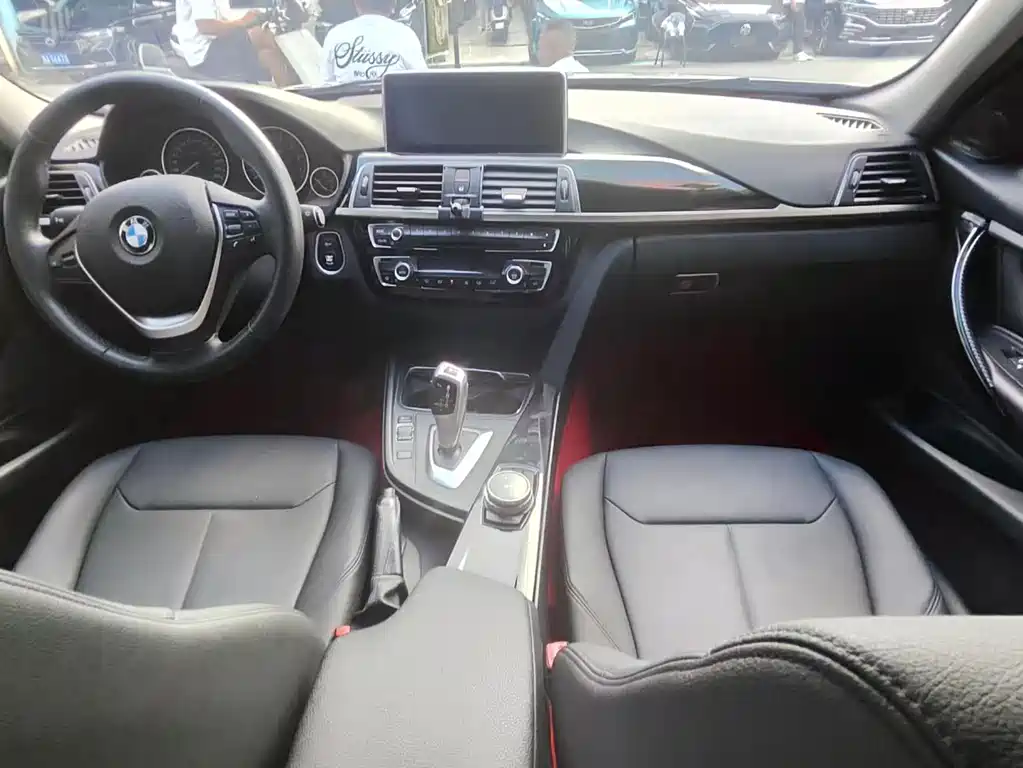 BMW 3 Series — миниатюра 5