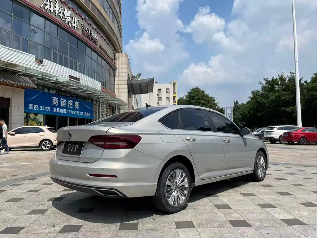 Volkswagen Lavida — миниатюра 7