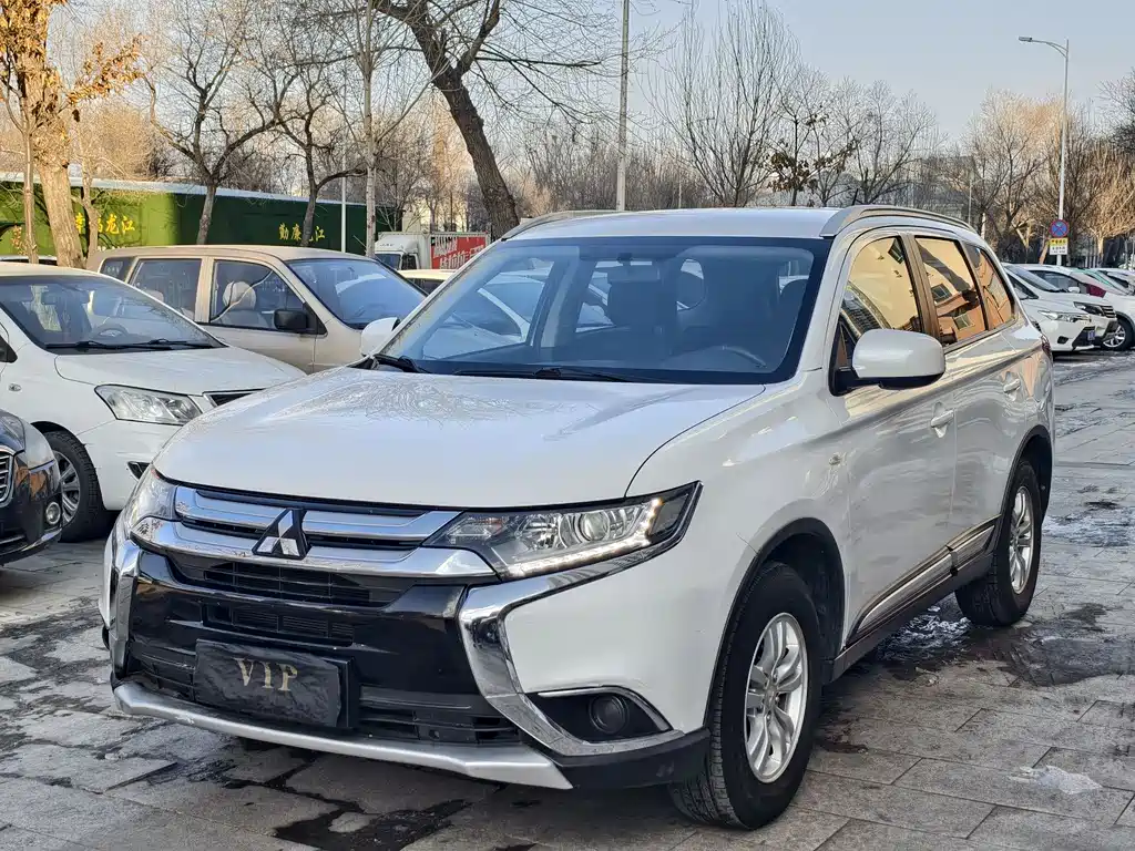 Mitsubishi Outlander 2017