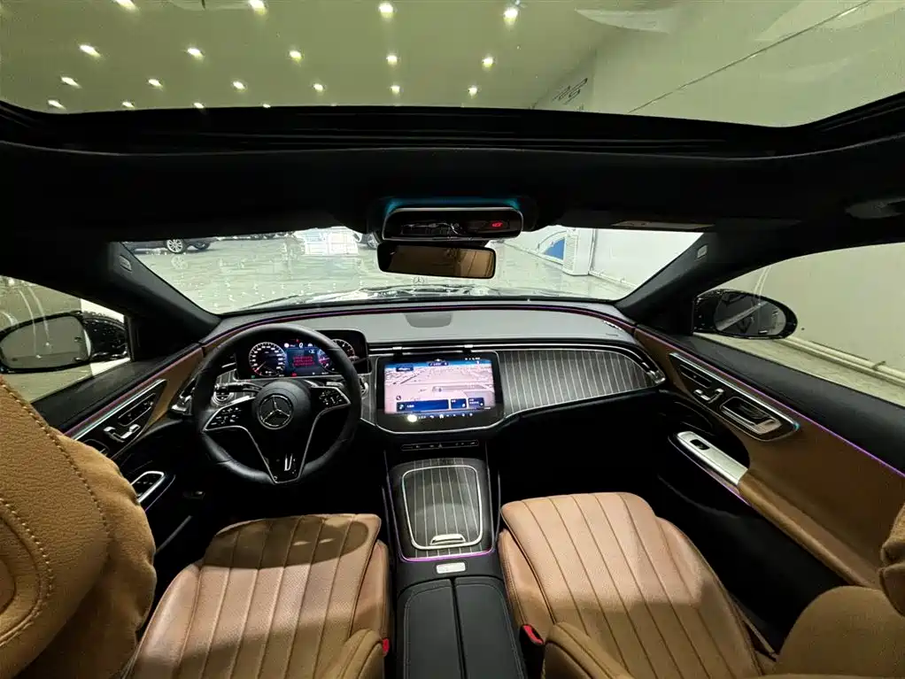 MERCEDES-BENZ E CLASS