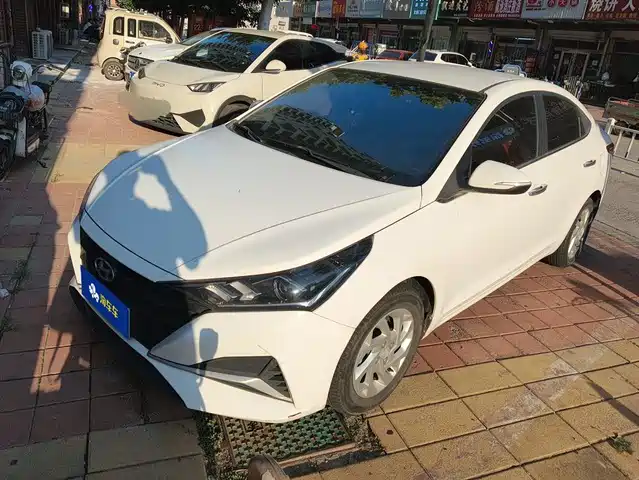 Hyundai Verna