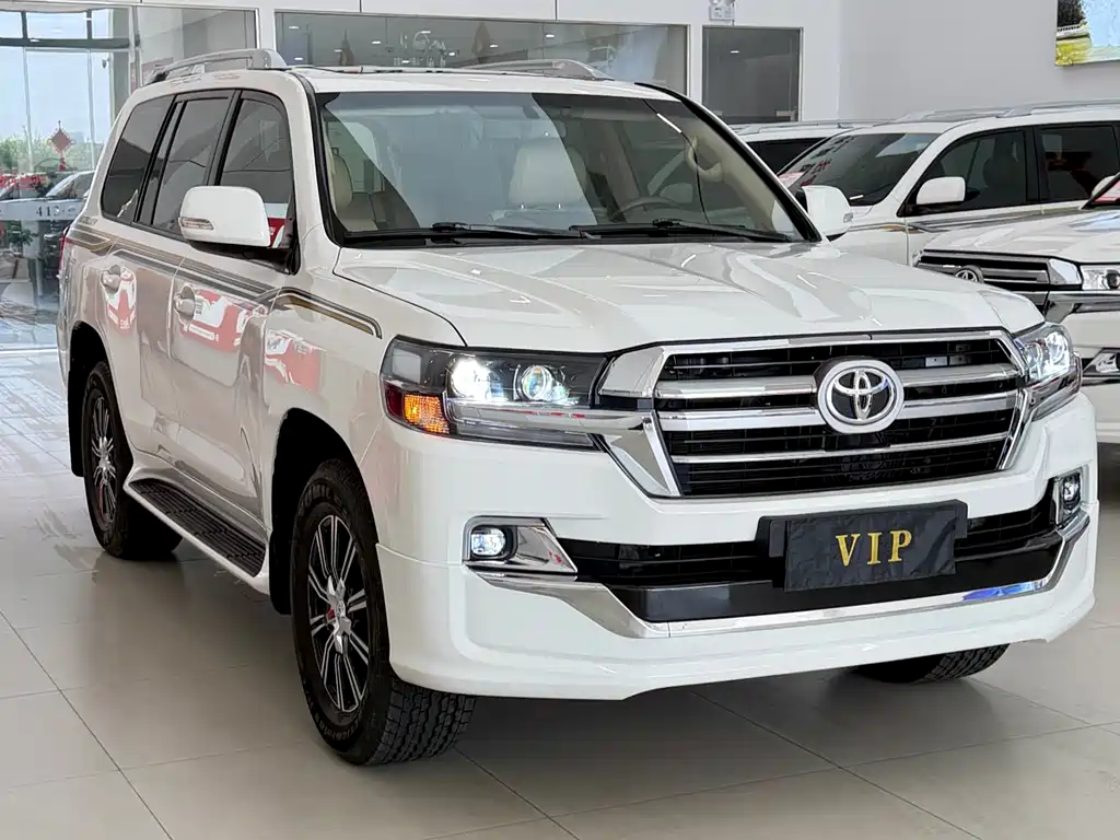 Toyota Land Cruiser 2012 4.0L AT VX