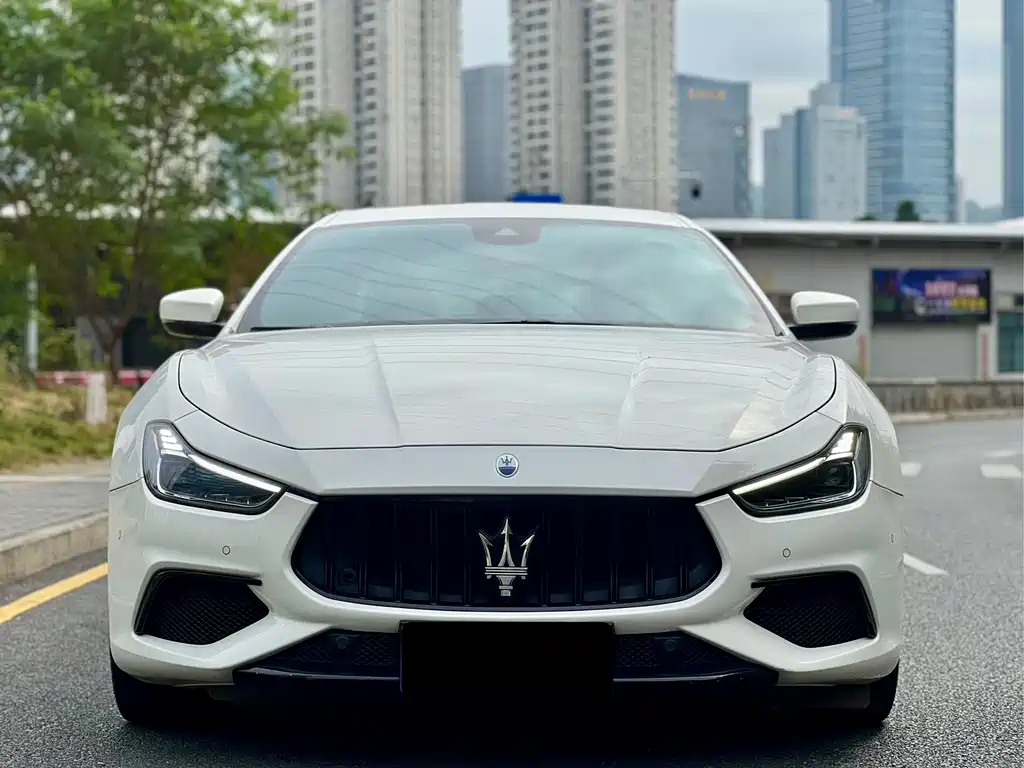 MASERATI GHIBLI