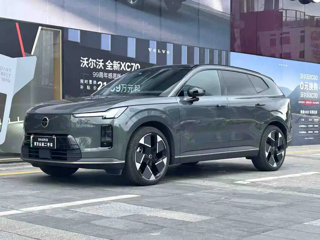 Volvo 沃尔沃XC70插电式混动 2025