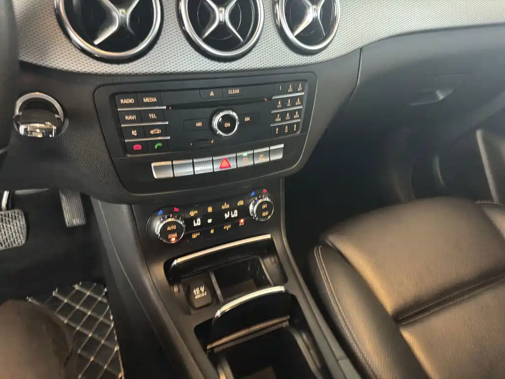 Mercedes-Benz B-Class — миниатюра 15