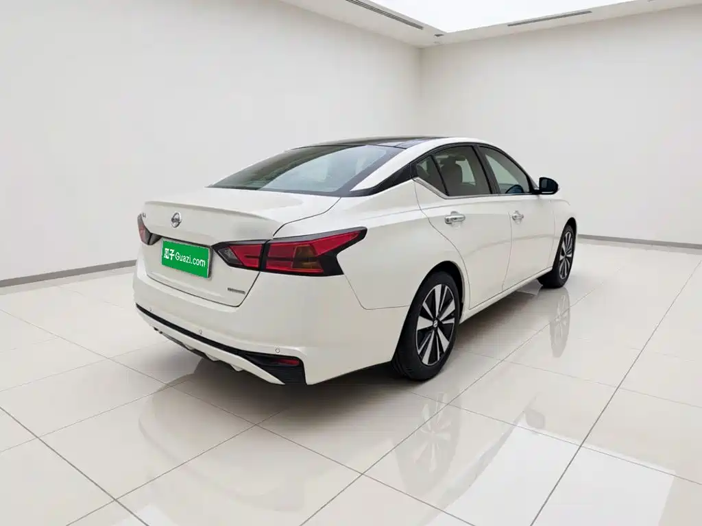 Nissan Teana — миниатюра 4