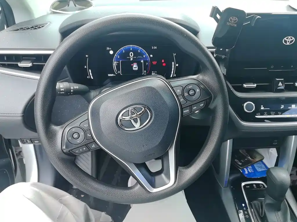 Toyota Corolla Cross — миниатюра 11