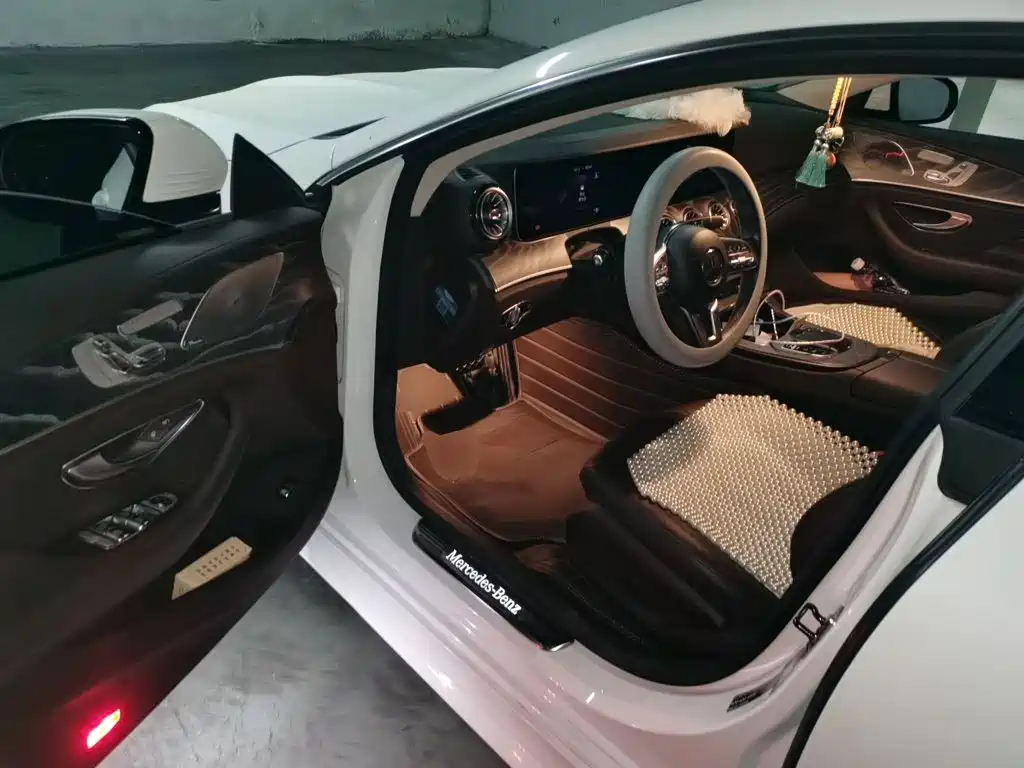 Mercedes-Benz CLS — миниатюра 17