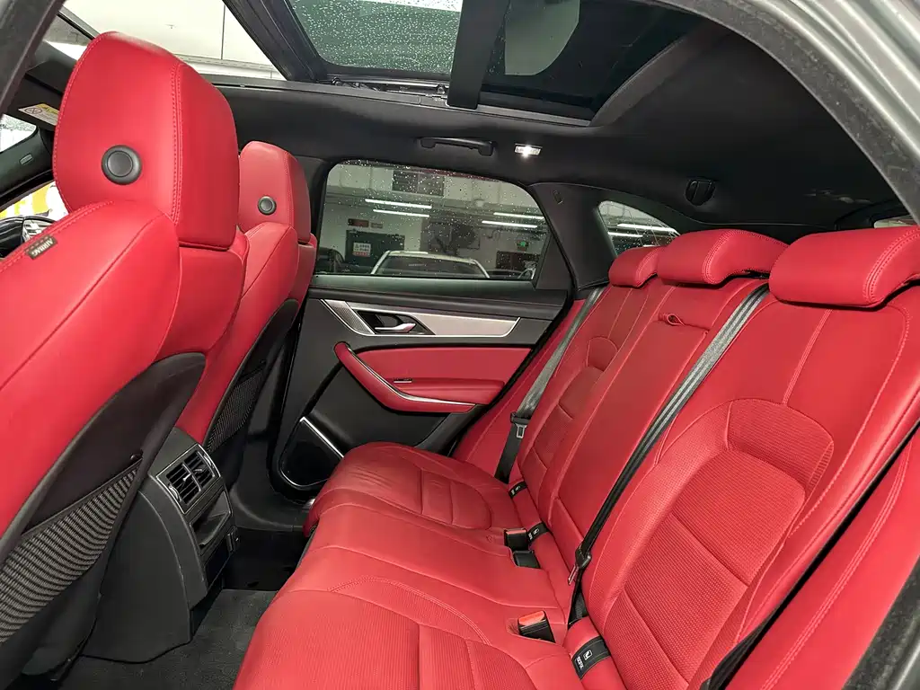 Jaguar F-PACE — миниатюра 29