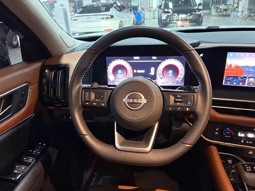 Nissan Teramont — миниатюра 7