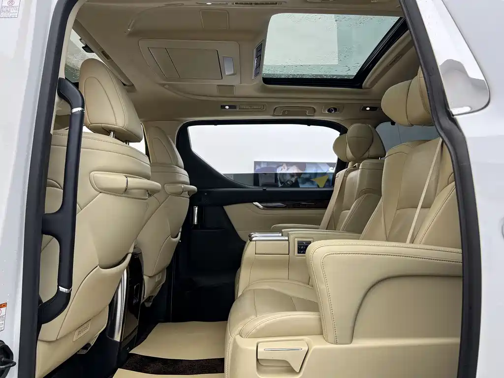 Toyota Alphard 2021 2.5L Luxury