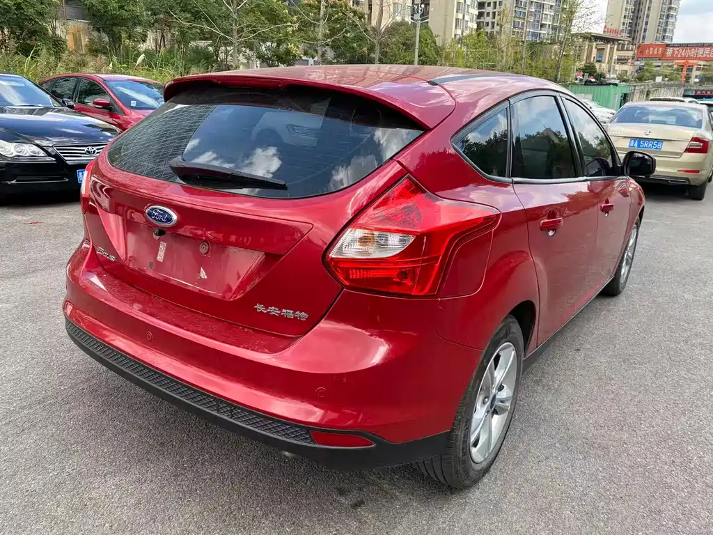 Ford Focus — миниатюра 8