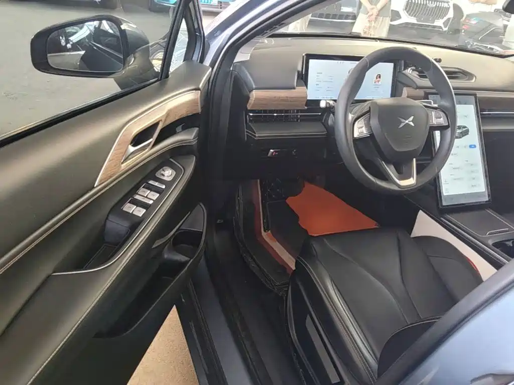 XPeng P5 — миниатюра 16