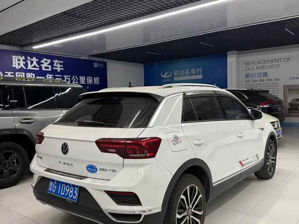 VOLKSWAGEN T ROC EXPLORING SONGS