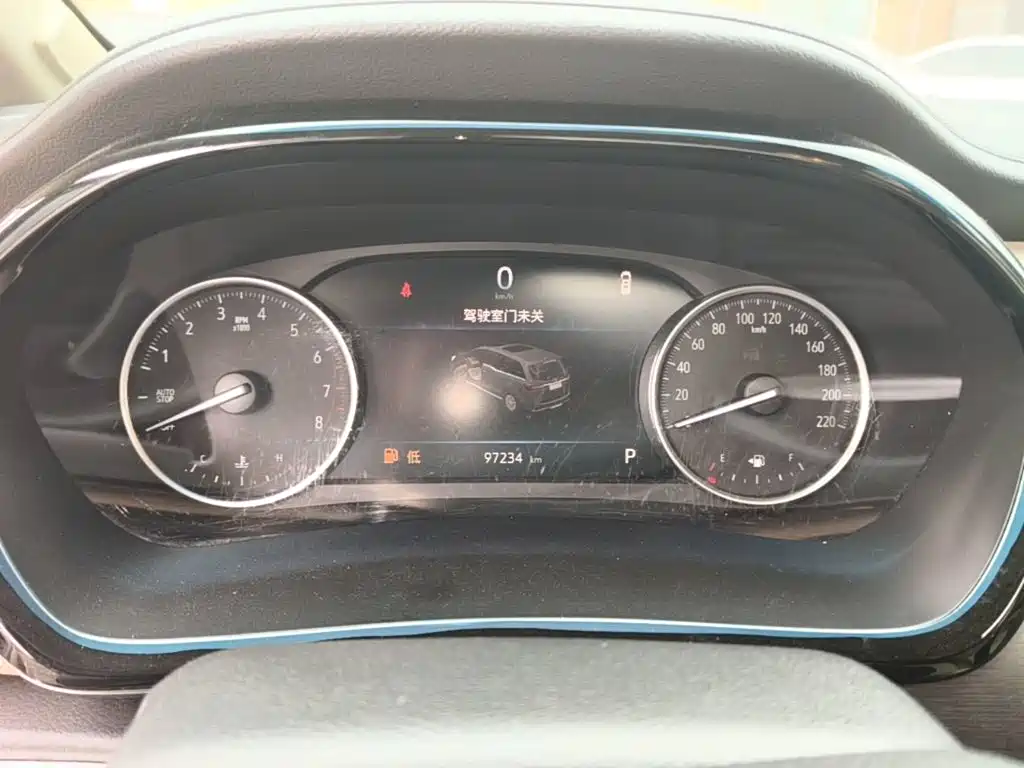 Buick GL8 — миниатюра 12