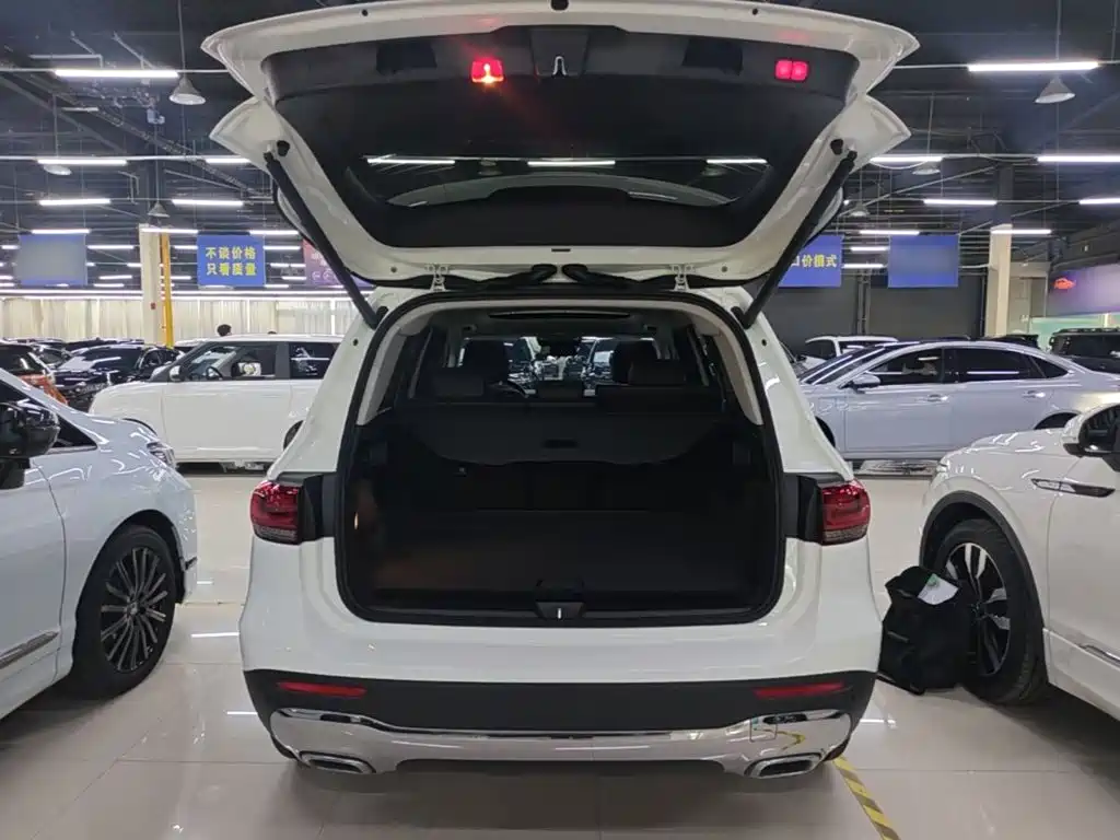 Mercedes-Benz GLB — миниатюра 19
