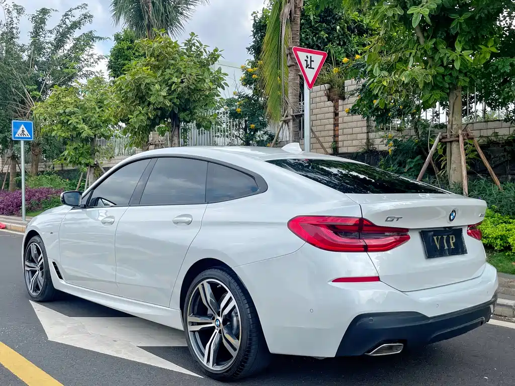 BMW 6 SERIES GT