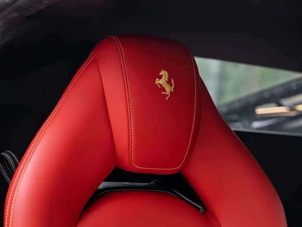 FERRARI 488