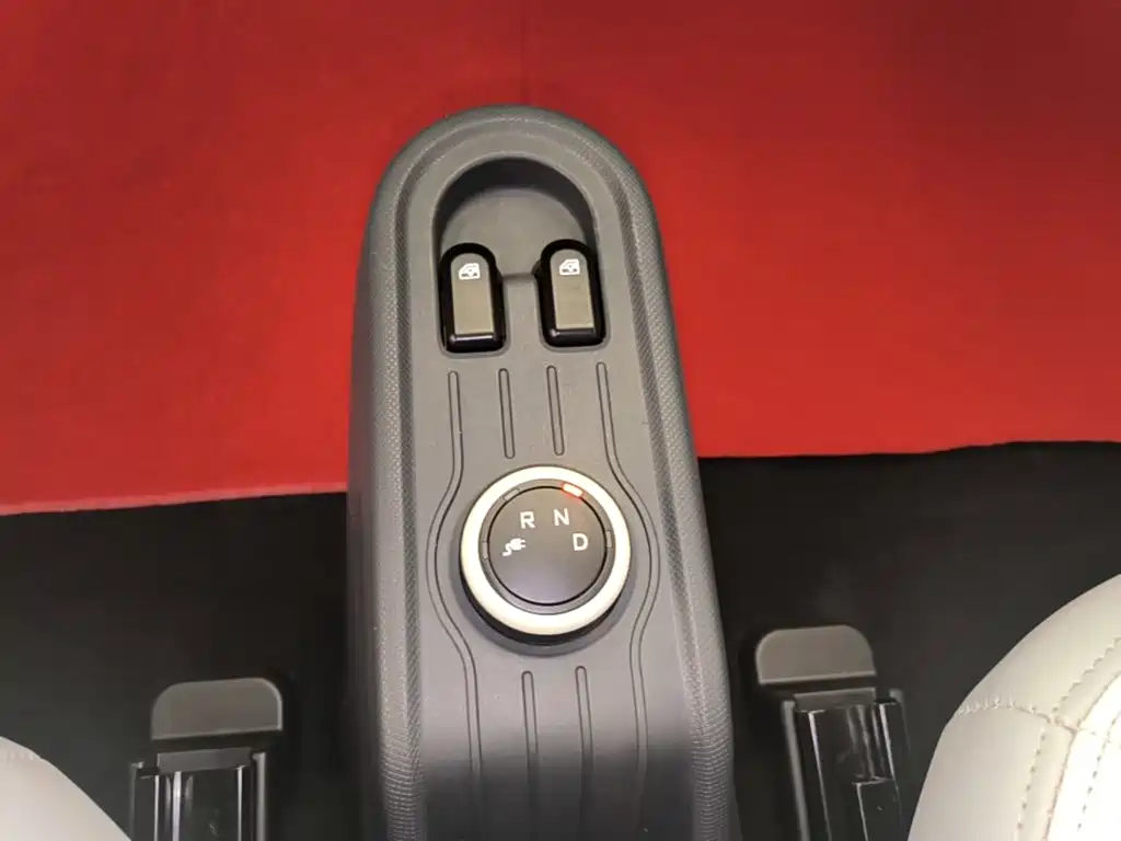 Wuling MINIEV — миниатюра 14