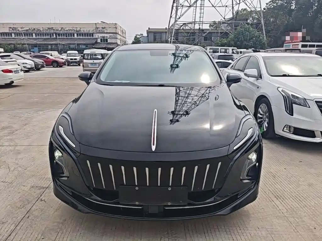 Hongqi Hongqi E-QM5 — миниатюра 3