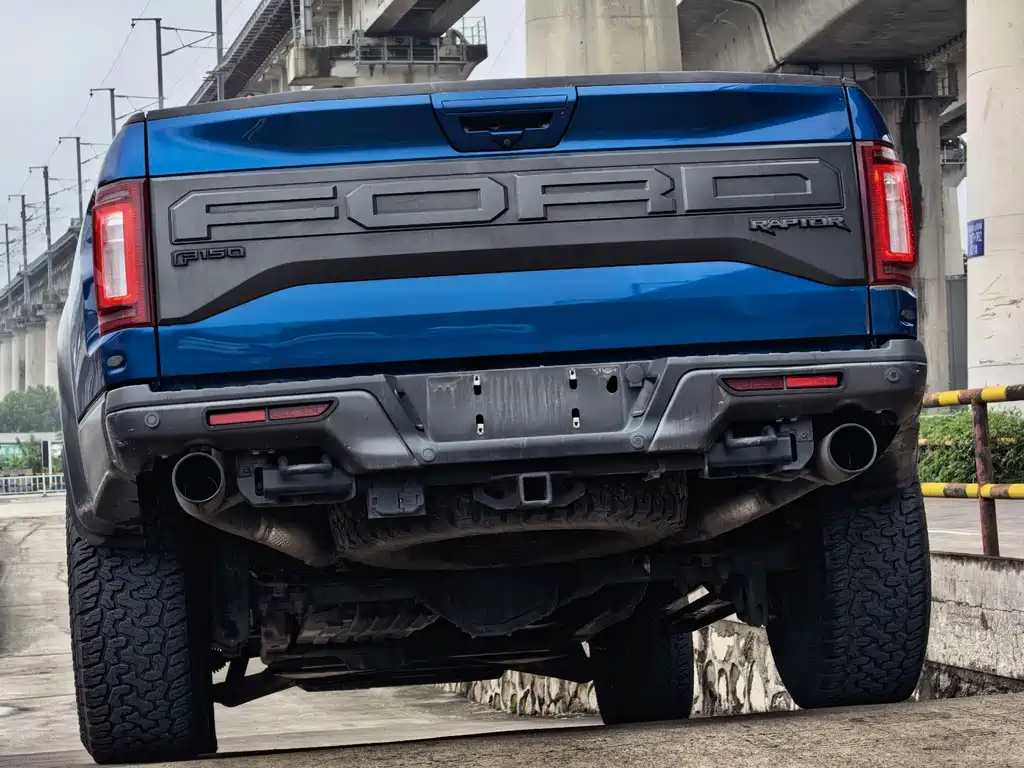 Ford F-150 Raptor — миниатюра 8
