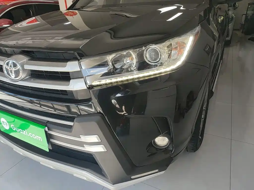 Toyota Highlander — миниатюра 24