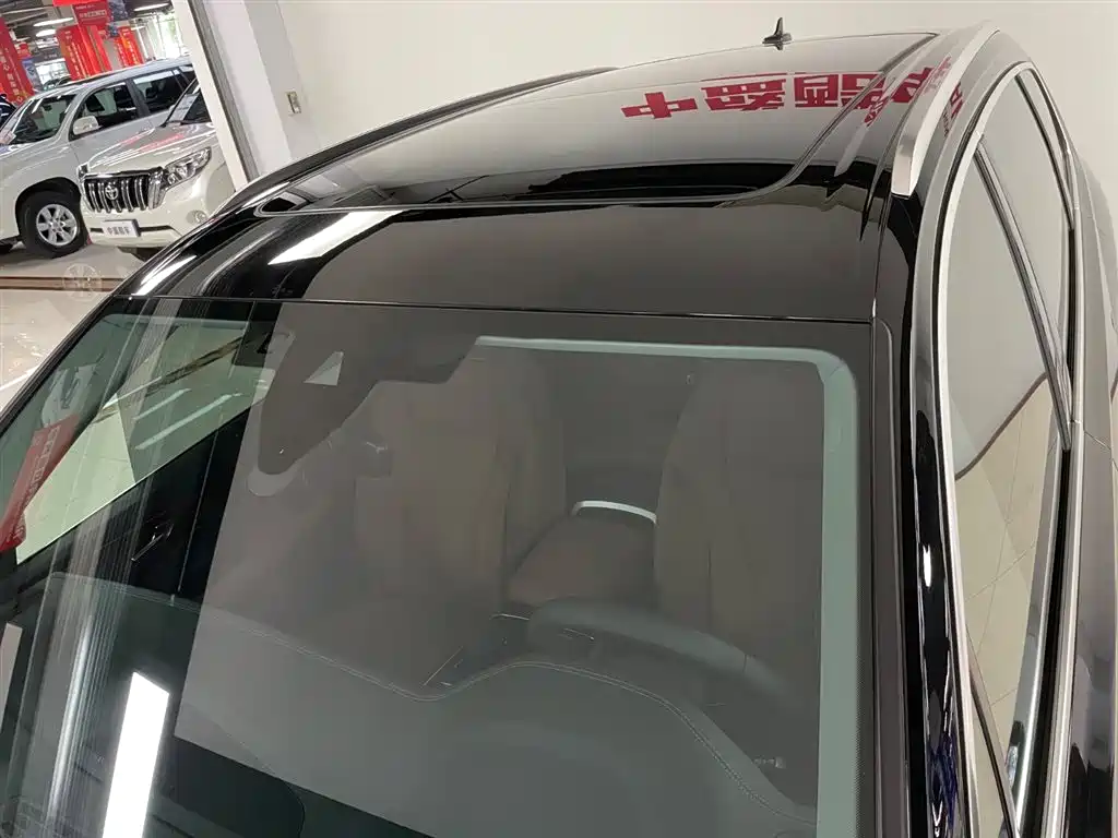 Audi Q7 2024 Черный из Китая