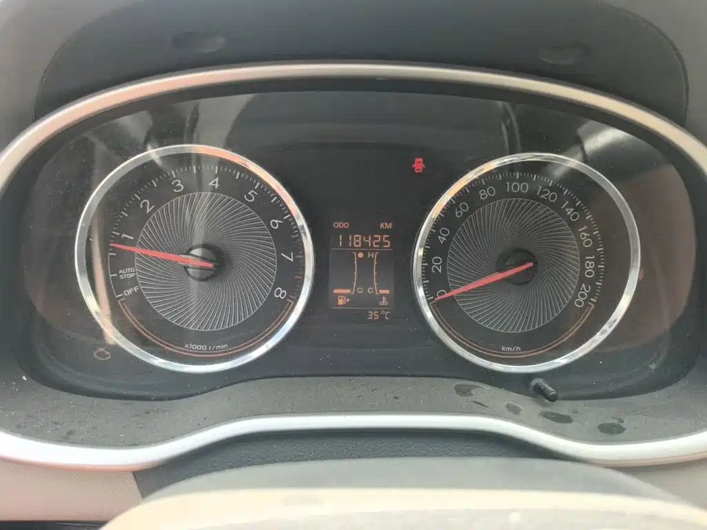Chevrolet Sail — миниатюра 13