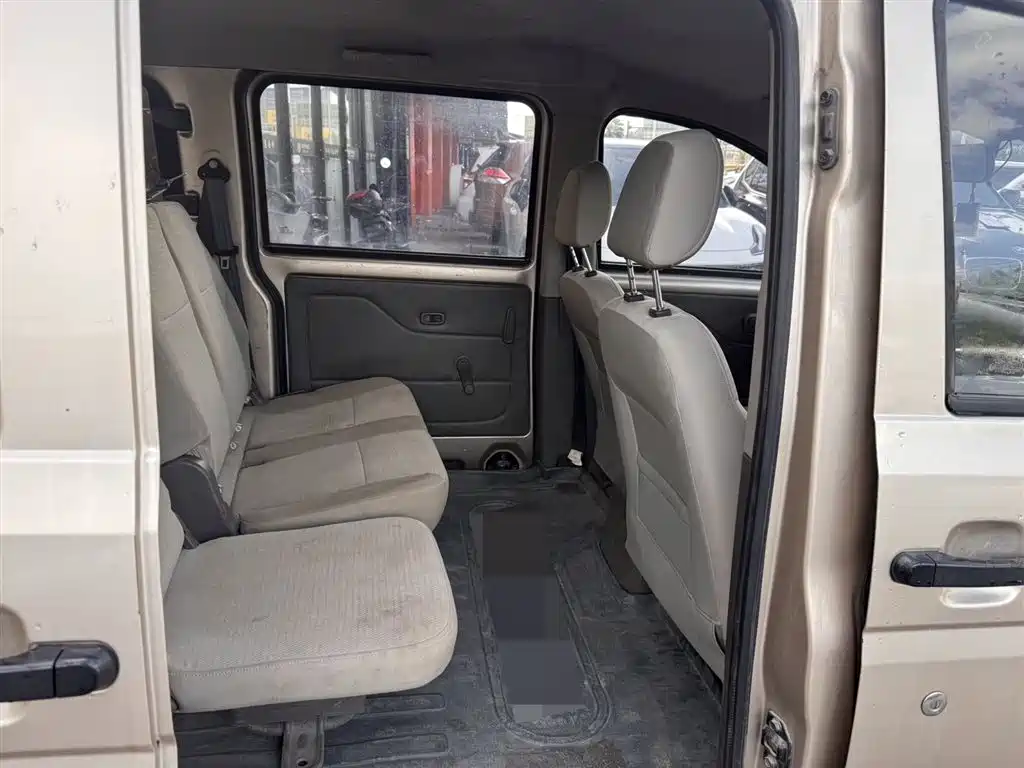 Wuling RongguangV V 2018 1.5L