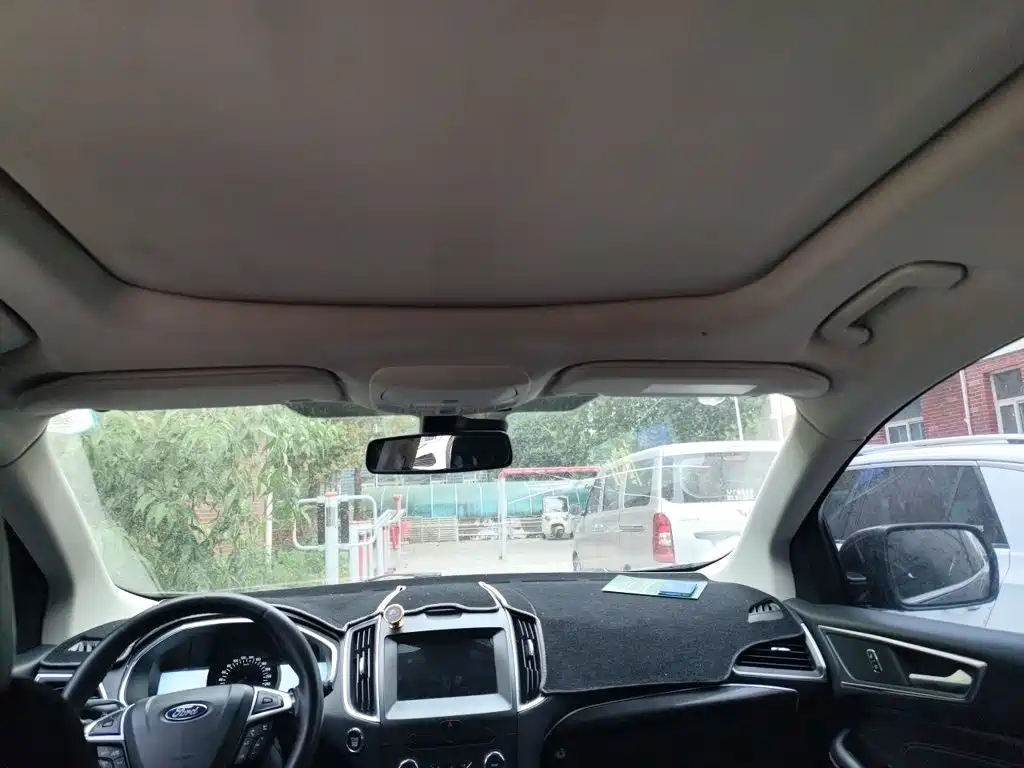 Ford Edge — миниатюра 14