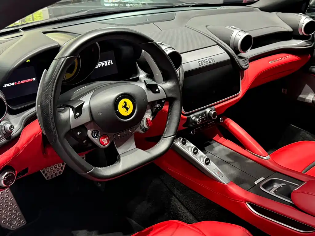 Ferrari GTC4Lusso — миниатюра 11