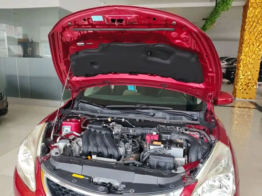 Nissan Tiida — миниатюра 20