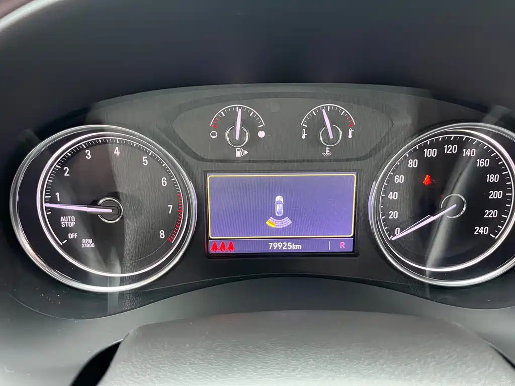 Buick LaCrosse — миниатюра 13
