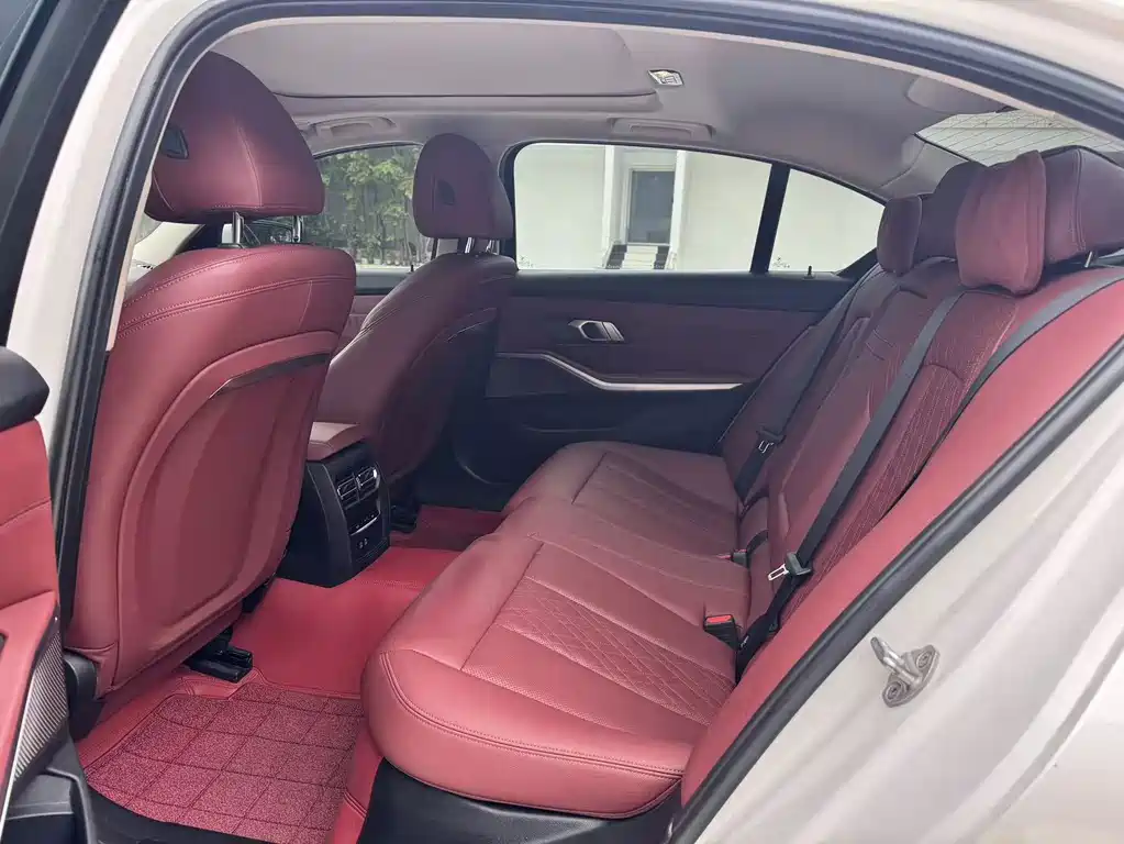 BMW 3 Series — миниатюра 5