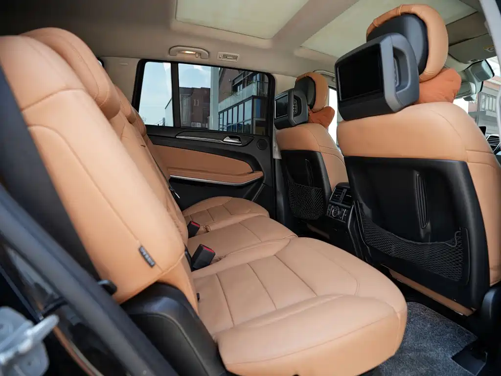 Mercedes-Benz GLS — миниатюра 10