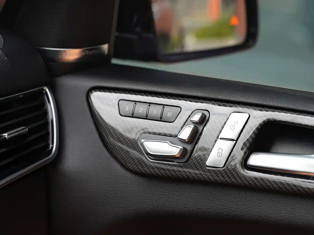Mercedes-Benz GLS — миниатюра 20
