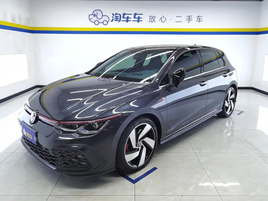 Volkswagen Golf GTI