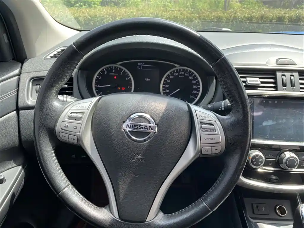 Nissan Tiida 2021 1.6L CVT