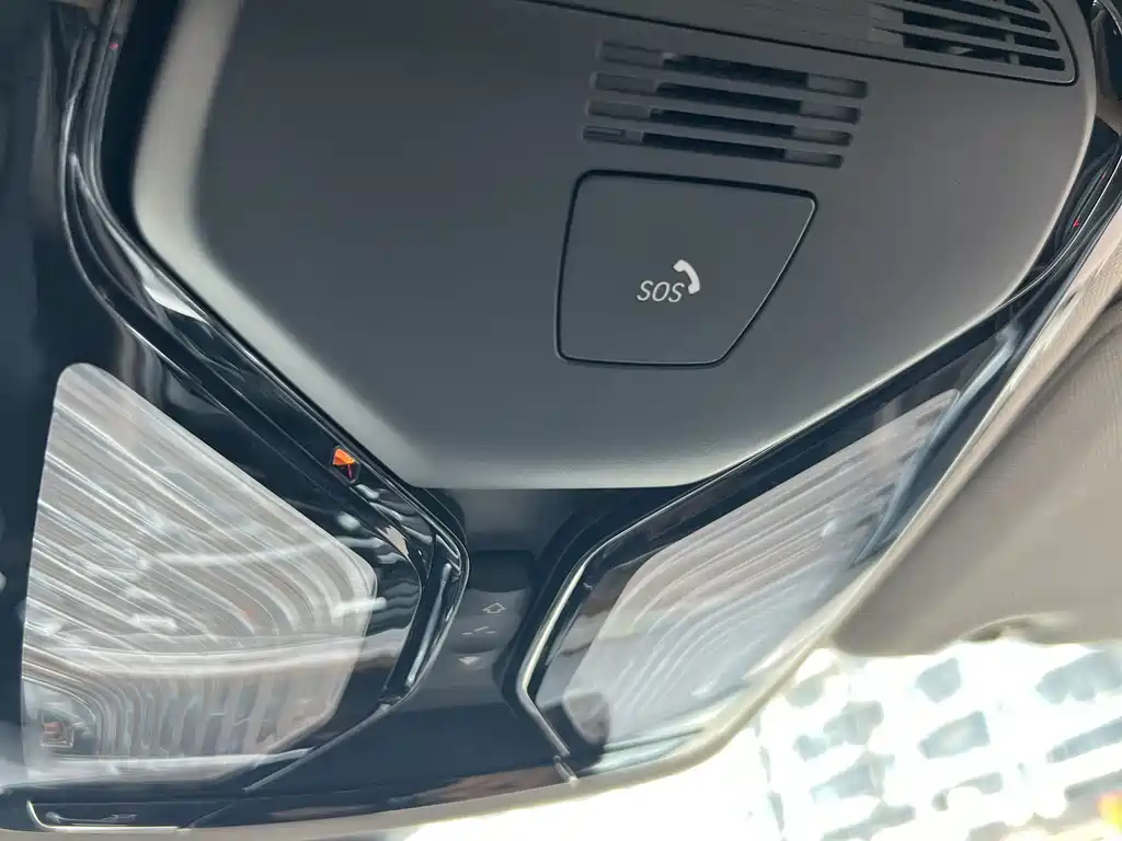 BMW 5 Series — миниатюра 15